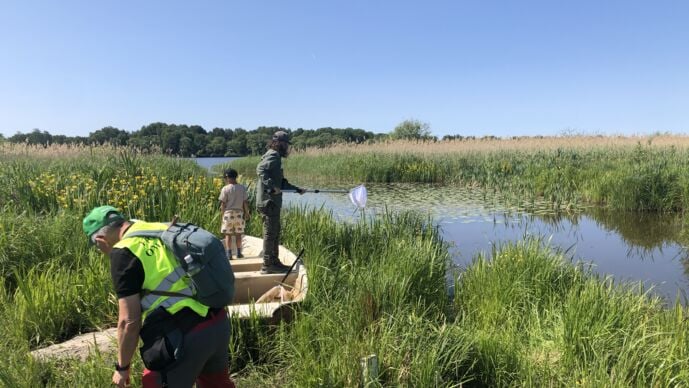 Deltagare och ledare i BioBlitz V&auml;stmanland